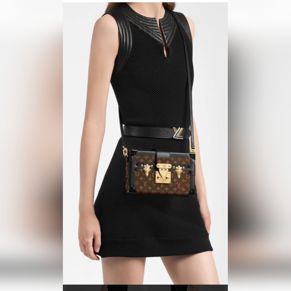LOUIS VUITTON Petite Malle Monogram. Comes with COA from ENTRUPY!!!